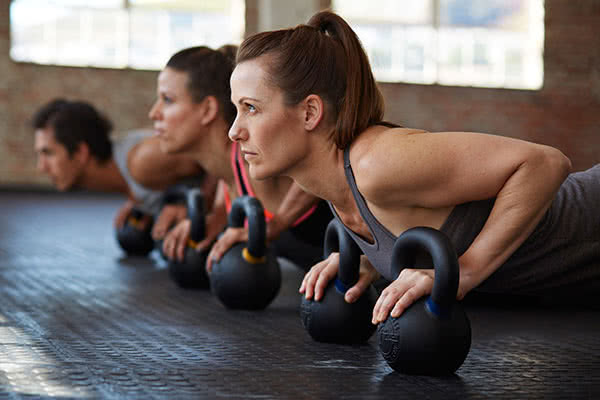 postnatal-kettlebell-workouts-doesnt-have-to-be-hard-read-these-9-tips - image003